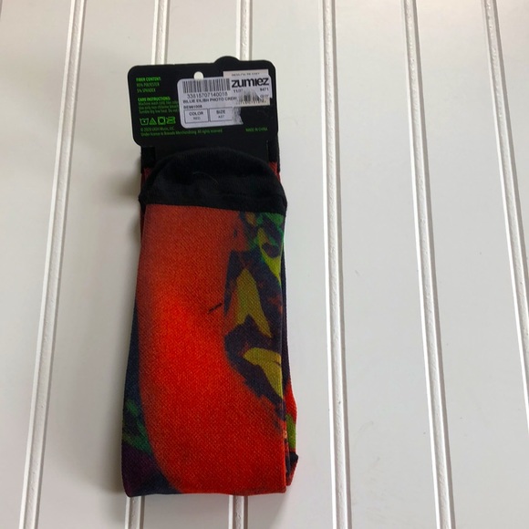 Billie Eilish Photo Crew Socks - Picture 4 of 5